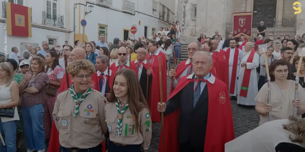 FESTIVIDADES EM HONRA DO SENHOR JESUS DA PIEDADE COMEÇAM COM PROCISSÃO DOS PENDÕES EM ELVAS