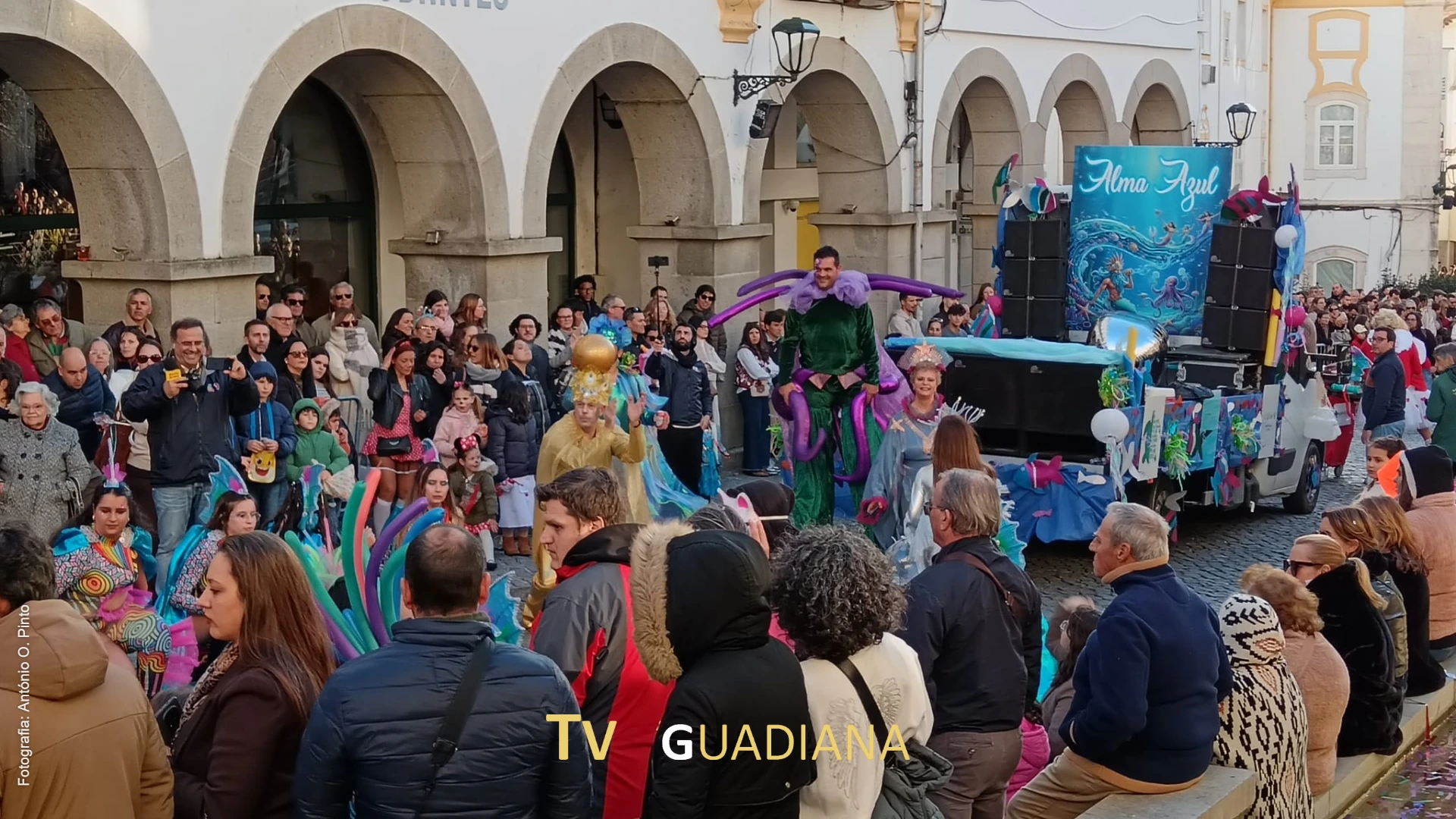 1º CORSO DO CARNAVAL INTERNACIONAL DE ELVAS ENCHE CENTRO HISTÓRICO 2 corso-carnaval-internacional-elvas 1